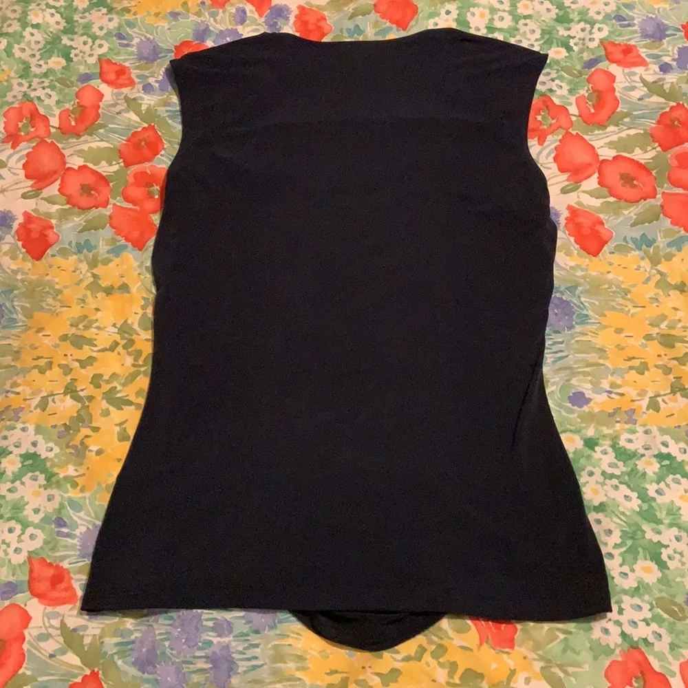 NWT Jaclyn Smith Ruffle Top - Picture 3 of 5